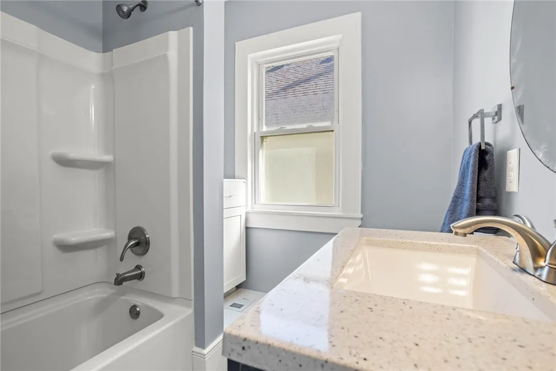 7 Hull Park, Batavia City, New York 14020, Batavia City, New York 14020, 3 Bedroom Bedrooms, 6 Room Rooms,2 BathroomBathrooms,Residential,For Sale,7 Hull Park, Batavia City, New York 14020,0,R1724520