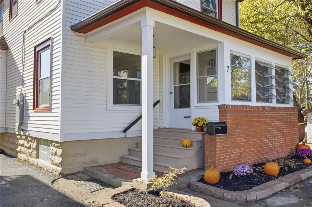 7 Hull Park, Batavia City, New York 14020, Batavia City, New York 14020, 3 Bedroom Bedrooms, 6 Room Rooms,2 BathroomBathrooms,Residential,For Sale,7 Hull Park, Batavia City, New York 14020,0,R1724520