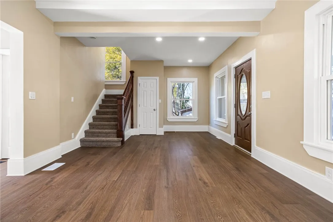7 Hull Park, Batavia City, New York 14020, Batavia City, New York 14020, 3 Bedroom Bedrooms, 6 Room Rooms,2 BathroomBathrooms,Residential,For Sale,7 Hull Park, Batavia City, New York 14020,0,R1724520