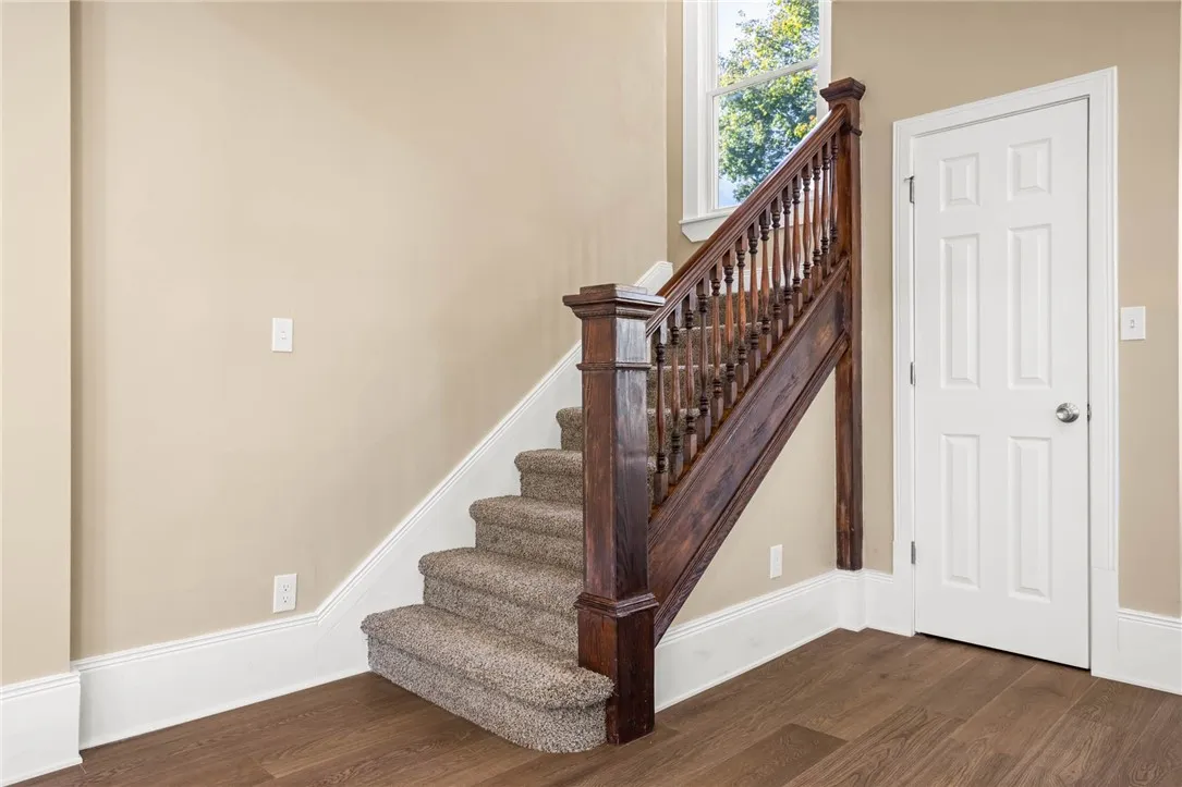 7 Hull Park, Batavia City, New York 14020, Batavia City, New York 14020, 3 Bedroom Bedrooms, 6 Room Rooms,2 BathroomBathrooms,Residential,For Sale,7 Hull Park, Batavia City, New York 14020,0,R1724520