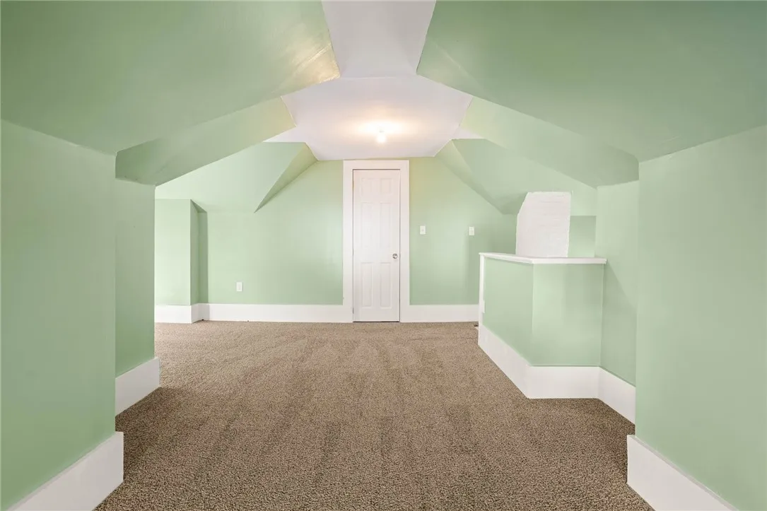7 Hull Park, Batavia City, New York 14020, Batavia City, New York 14020, 3 Bedroom Bedrooms, 6 Room Rooms,2 BathroomBathrooms,Residential,For Sale,7 Hull Park, Batavia City, New York 14020,0,R1724520