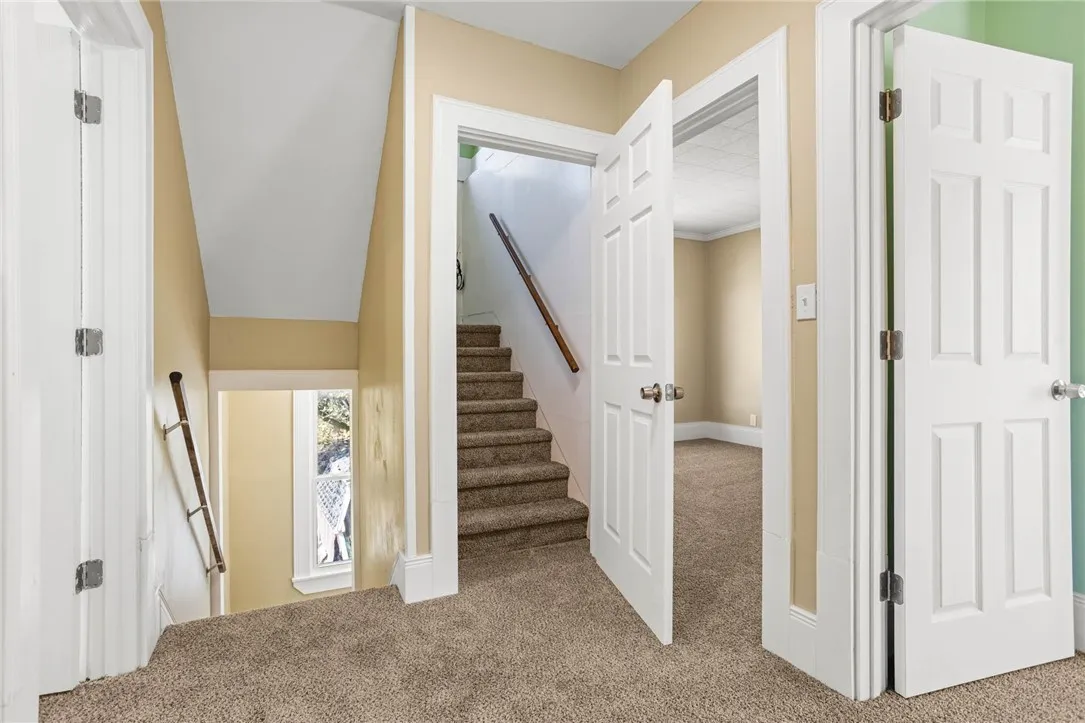 7 Hull Park, Batavia City, New York 14020, Batavia City, New York 14020, 3 Bedroom Bedrooms, 6 Room Rooms,2 BathroomBathrooms,Residential,For Sale,7 Hull Park, Batavia City, New York 14020,0,R1724520