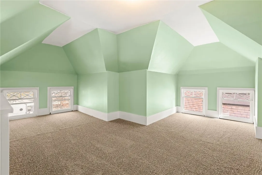 7 Hull Park, Batavia City, New York 14020, Batavia City, New York 14020, 3 Bedroom Bedrooms, 6 Room Rooms,2 BathroomBathrooms,Residential,For Sale,7 Hull Park, Batavia City, New York 14020,0,R1724520