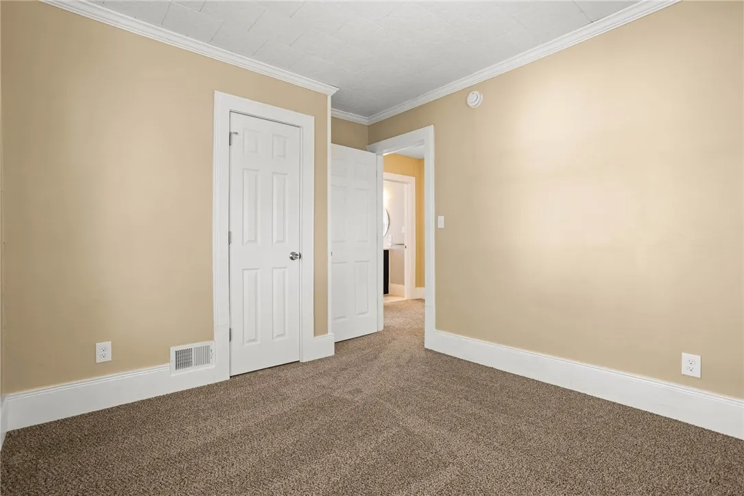 7 Hull Park, Batavia City, New York 14020, Batavia City, New York 14020, 3 Bedroom Bedrooms, 6 Room Rooms,2 BathroomBathrooms,Residential,For Sale,7 Hull Park, Batavia City, New York 14020,0,R1724520
