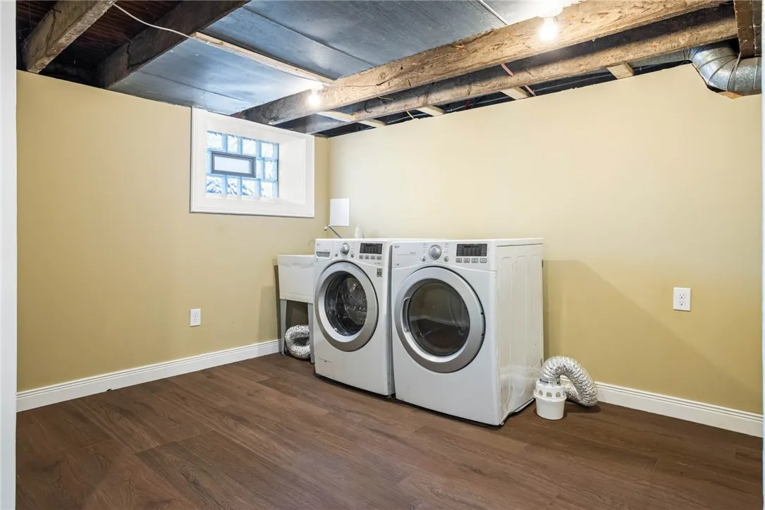 7 Hull Park, Batavia City, New York 14020, Batavia City, New York 14020, 3 Bedroom Bedrooms, 6 Room Rooms,2 BathroomBathrooms,Residential,For Sale,7 Hull Park, Batavia City, New York 14020,0,R1724520