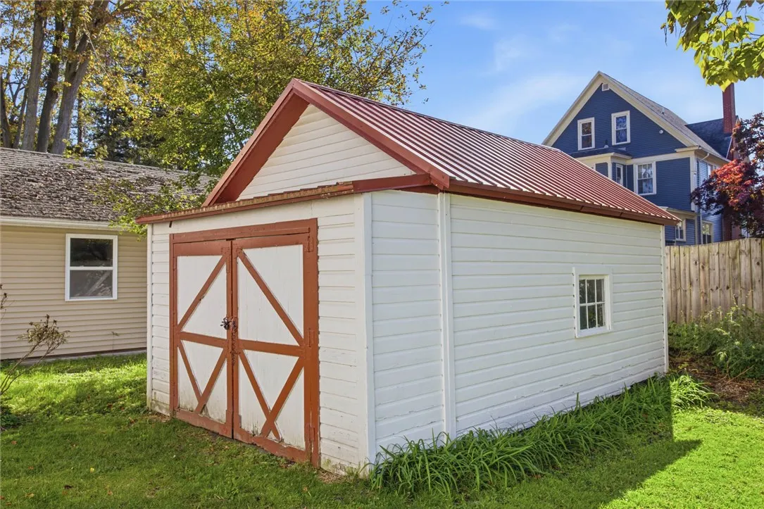 7 Hull Park, Batavia City, New York 14020, Batavia City, New York 14020, 3 Bedroom Bedrooms, 6 Room Rooms,2 BathroomBathrooms,Residential,For Sale,7 Hull Park, Batavia City, New York 14020,0,R1724520