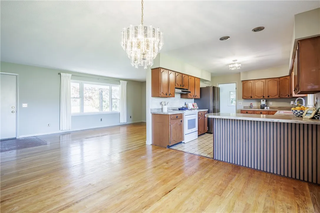 Dining Room looking into the Family Room and front enterance