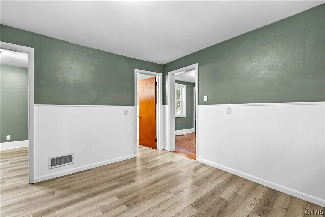 54 Burrstone Road, New Hartford, New York 13417, New Hartford, New York 13417, 4 Bedroom Bedrooms, ,2 BathroomBathrooms,Residential,For Sale,54 Burrstone Road, New Hartford, New York 13417,0,S1723976