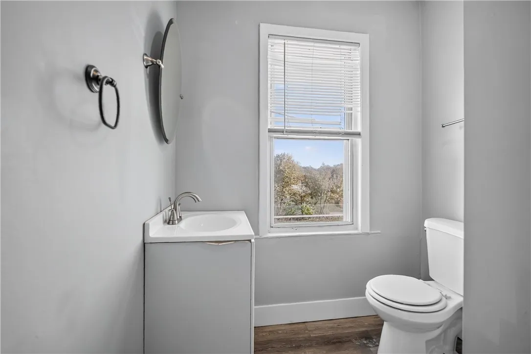 135 Delevan Street, Rochester, New York 14605, Rochester, New York 14605, 5 Bedroom Bedrooms, ,3 BathroomBathrooms,Residential,For Sale,135 Delevan Street, Rochester, New York 14605,0,R1723365