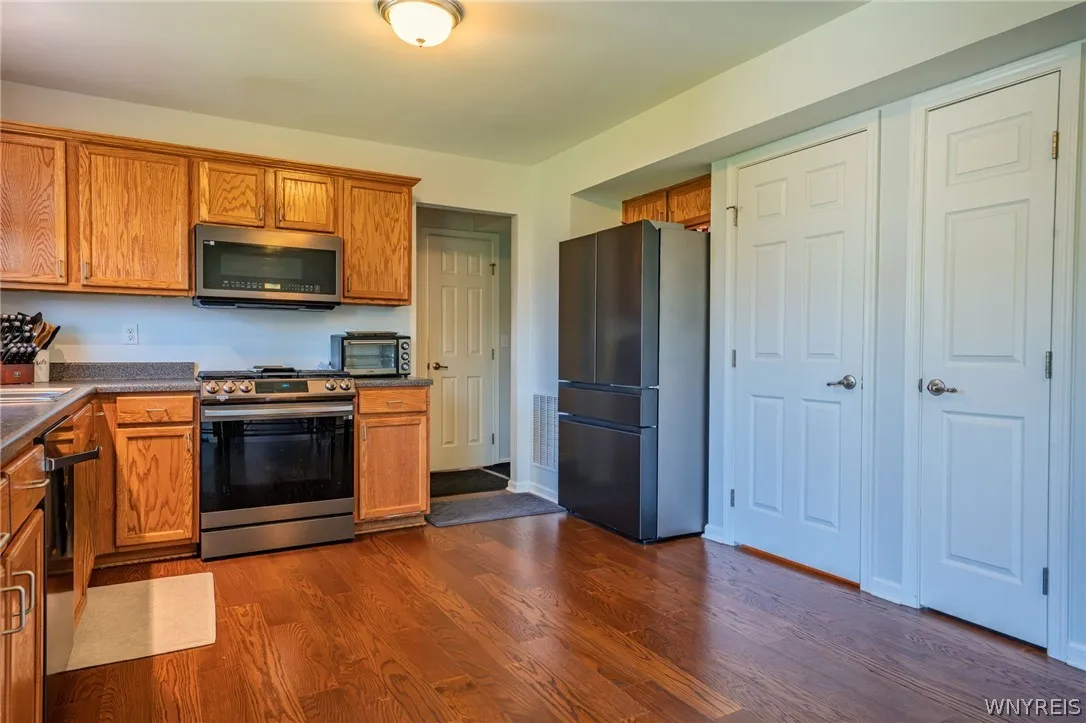 16 Jordy Court, Hamburg, New York 14075, Hamburg, New York 14075, 3 Bedroom Bedrooms, 5 Room Rooms,1 BathroomBathrooms,Residential,For Sale,16 Jordy Court, Hamburg, New York 14075,0,B1724010