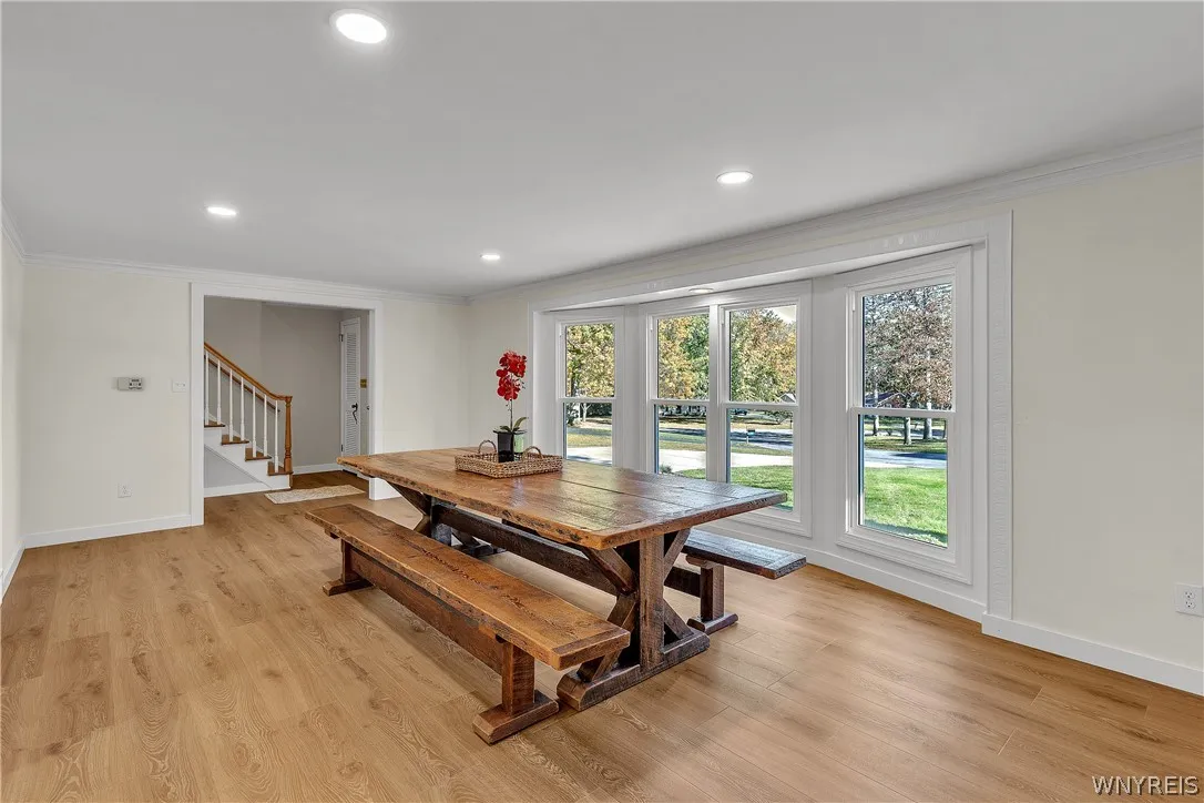 Living or dining