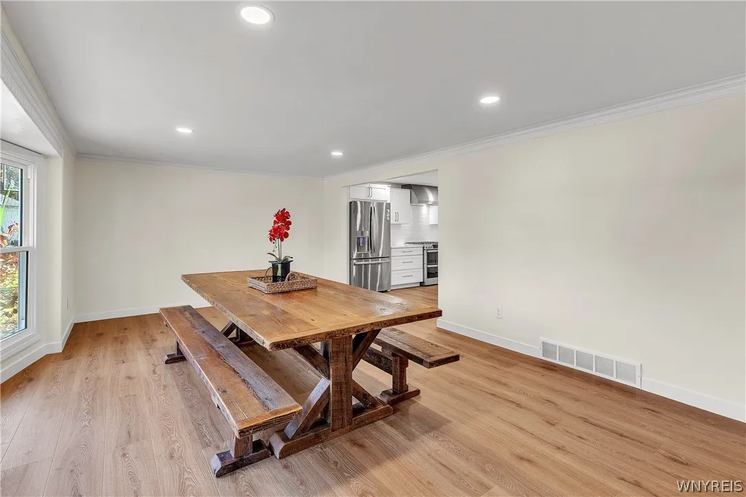 Living or dining