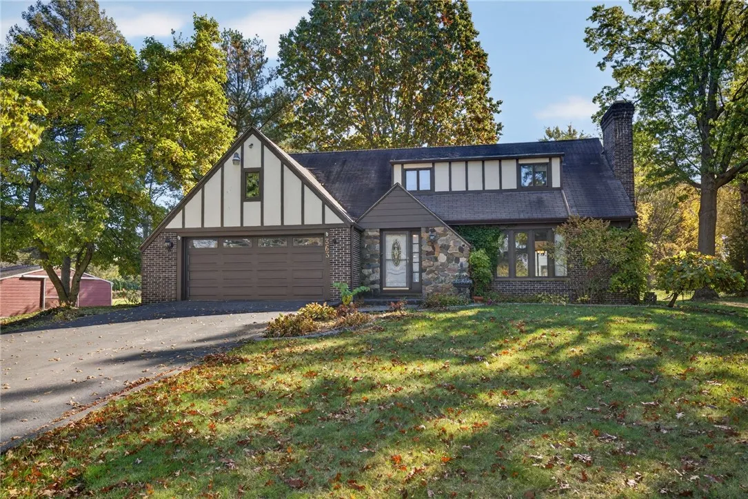 363 Chestnut Ridge Road, Chili, New York 14624, Chili, New York 14624, 3 Bedroom Bedrooms, 7 Room Rooms,3 BathroomBathrooms,Residential,For Sale,363 Chestnut Ridge Road, Chili, New York 14624,0,R1724281
