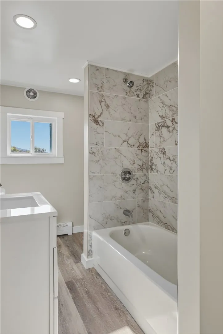 2nd Floor bathroom view...all new!