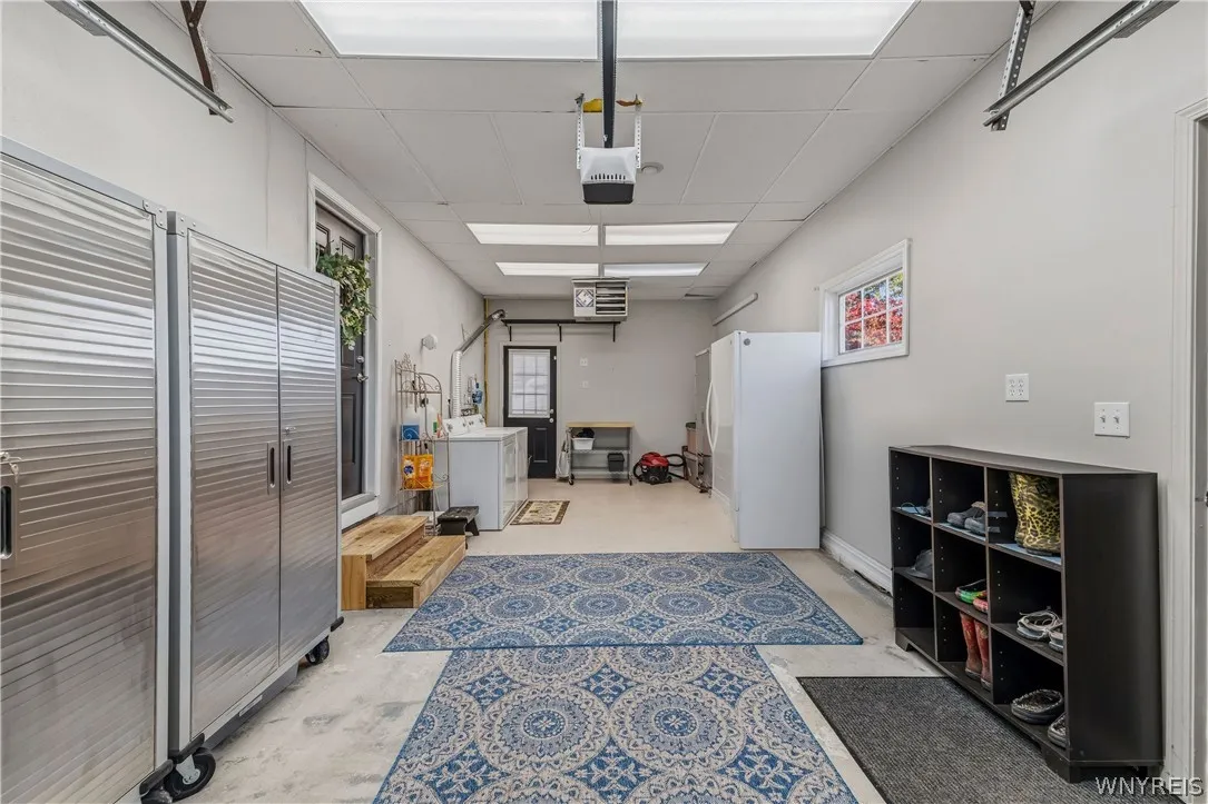 1394 99th St, Niagara Falls, New York 14304, Niagara Falls, New York 14304, 3 Bedroom Bedrooms, 8 Room Rooms,2 BathroomBathrooms,Residential,For Sale,1394 99th St, Niagara Falls, New York 14304,0,B1724178