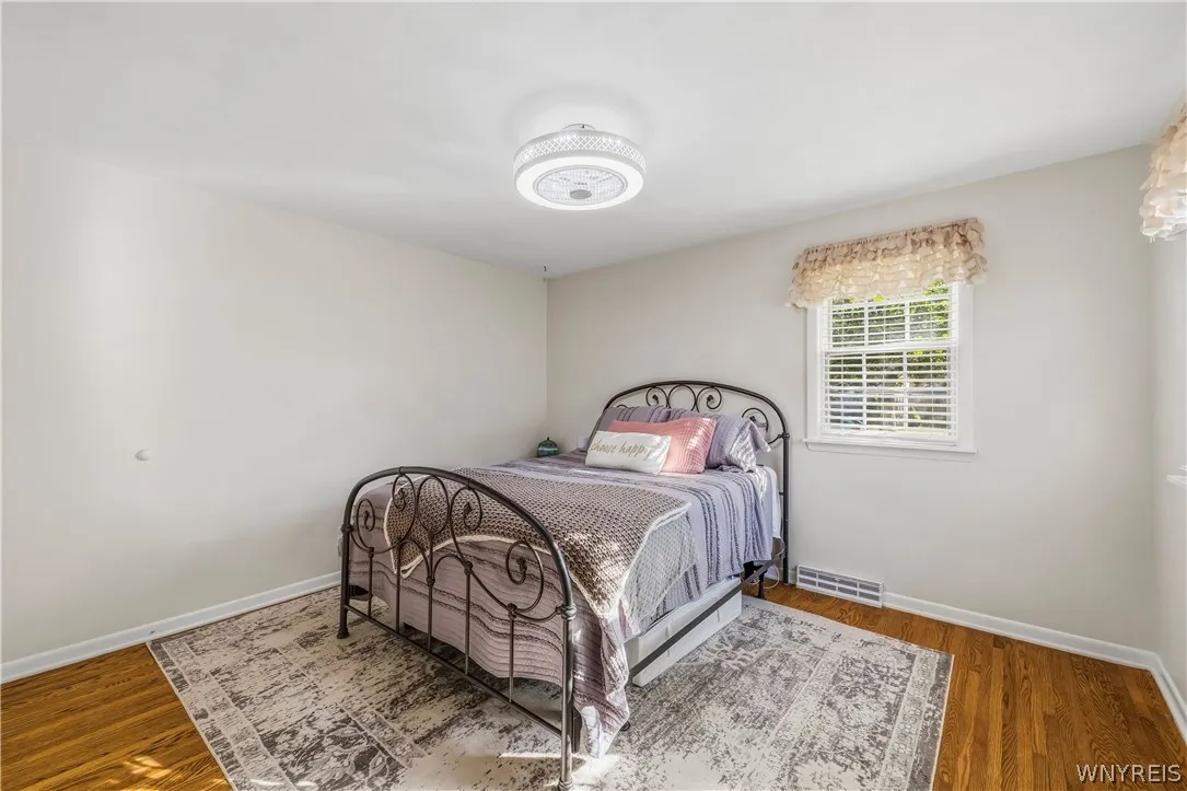 1394 99th St, Niagara Falls, New York 14304, Niagara Falls, New York 14304, 3 Bedroom Bedrooms, 8 Room Rooms,2 BathroomBathrooms,Residential,For Sale,1394 99th St, Niagara Falls, New York 14304,0,B1724178