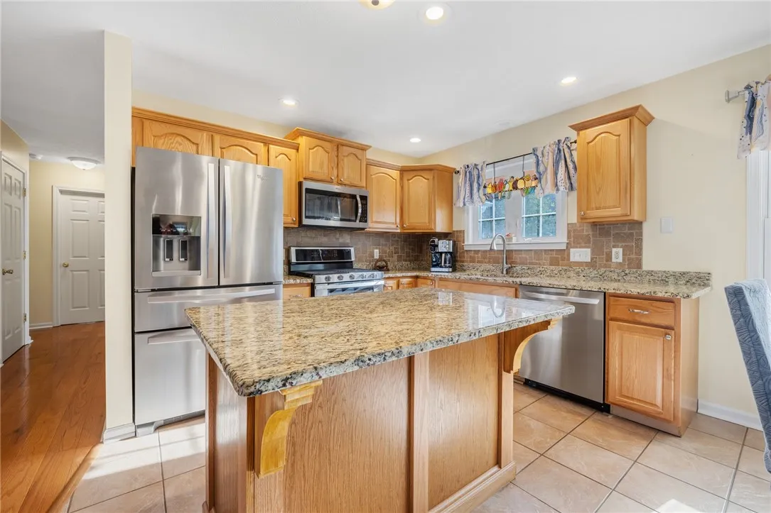 768 Patty Lane, Webster, New York 14580, Webster, New York 14580, 3 Bedroom Bedrooms, 5 Room Rooms,2 BathroomBathrooms,Residential,For Sale,768 Patty Lane, Webster, New York 14580,0,R1724410