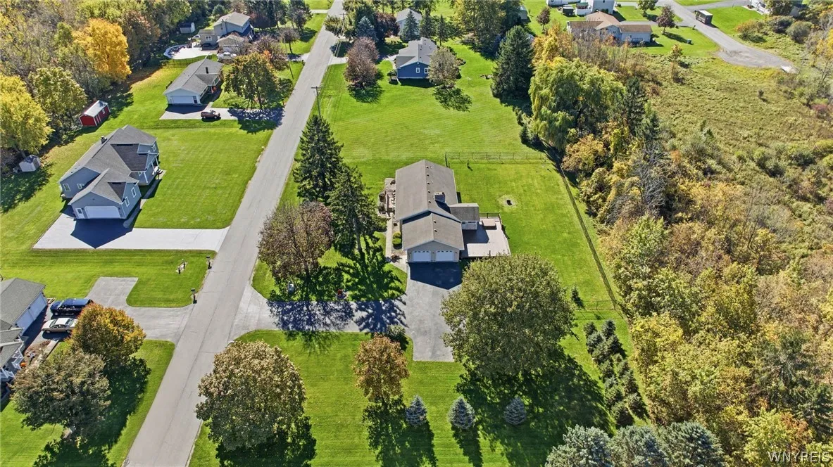 8434 Stringham Drive, Batavia, New York 14020, Batavia, New York 14020, 2 Bedroom Bedrooms, 7 Room Rooms,2 BathroomBathrooms,Residential,For Sale,8434 Stringham Drive, Batavia, New York 14020,0,B1724329