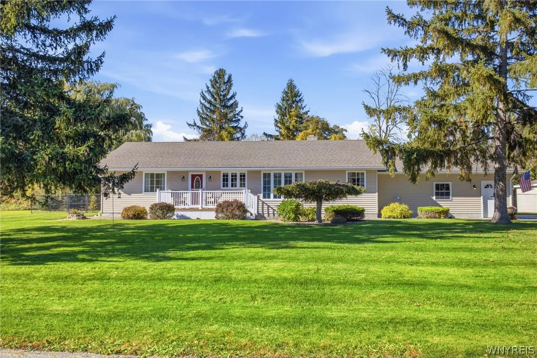 8434 Stringham Drive, Batavia, New York 14020, Batavia, New York 14020, 2 Bedroom Bedrooms, 7 Room Rooms,2 BathroomBathrooms,Residential,For Sale,8434 Stringham Drive, Batavia, New York 14020,0,B1724329