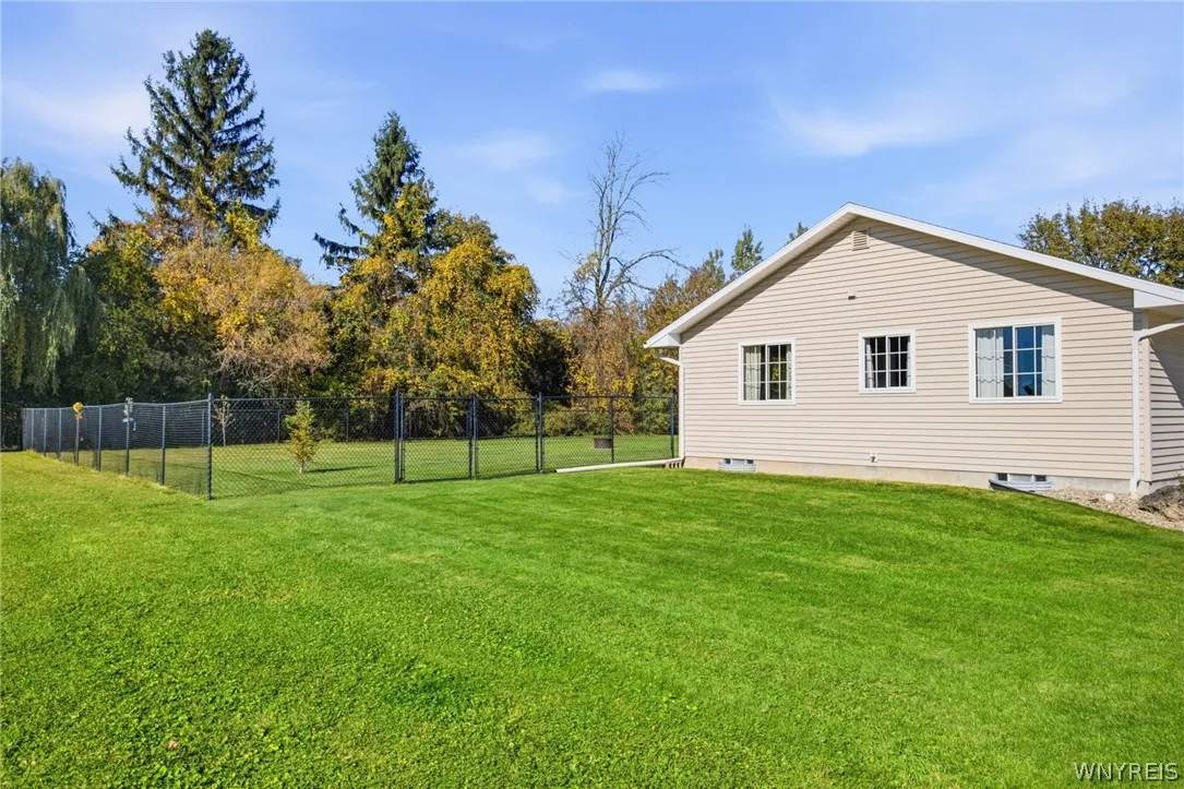 8434 Stringham Drive, Batavia, New York 14020, Batavia, New York 14020, 2 Bedroom Bedrooms, 7 Room Rooms,2 BathroomBathrooms,Residential,For Sale,8434 Stringham Drive, Batavia, New York 14020,0,B1724329