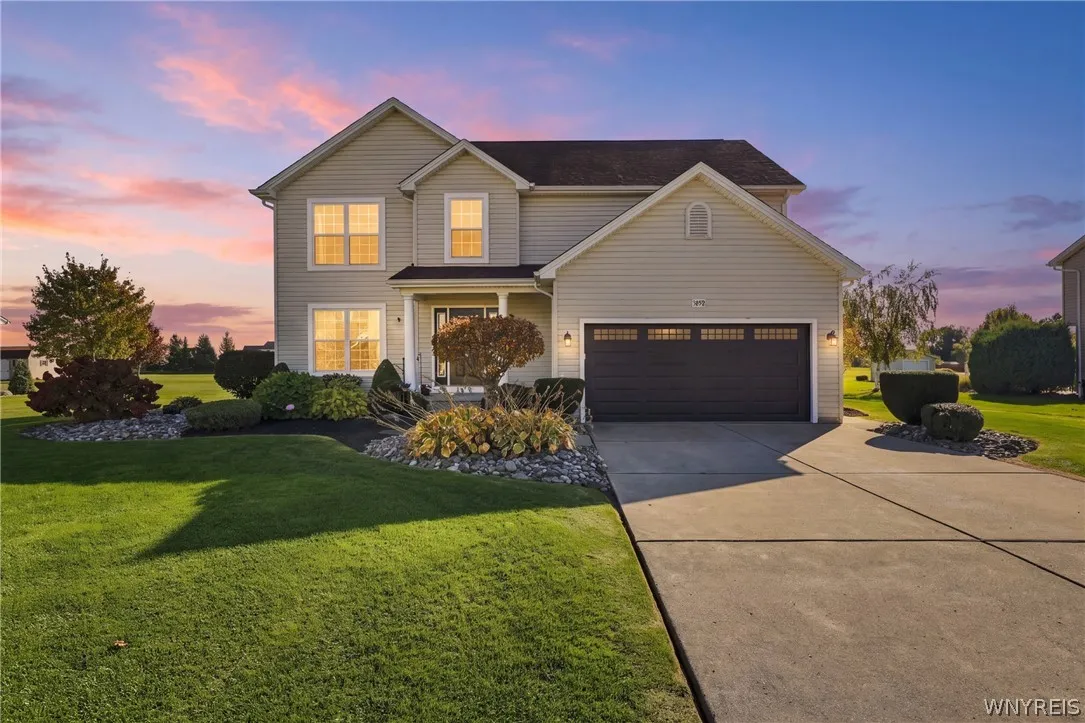 3852 Stone Ridge Road, Wheatfield, New York 14120, Wheatfield, New York 14120, 4 Bedroom Bedrooms, 10 Room Rooms,2 BathroomBathrooms,Residential,For Sale,3852 Stone Ridge Road, Wheatfield, New York 14120,0,B1723880