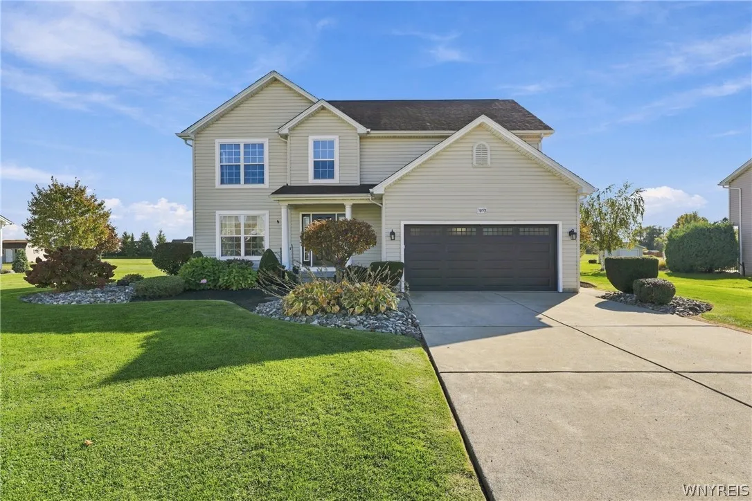 3852 Stone Ridge Road, Wheatfield, New York 14120, Wheatfield, New York 14120, 4 Bedroom Bedrooms, 10 Room Rooms,2 BathroomBathrooms,Residential,For Sale,3852 Stone Ridge Road, Wheatfield, New York 14120,0,B1723880