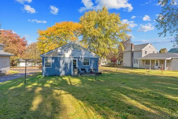 126 Erie Street, Oswego, New York 13126, Oswego, New York 13126, 2 Bedroom Bedrooms, 5 Room Rooms,1 BathroomBathrooms,Residential,For Sale,126 Erie Street, Oswego, New York 13126,0,S1724574
