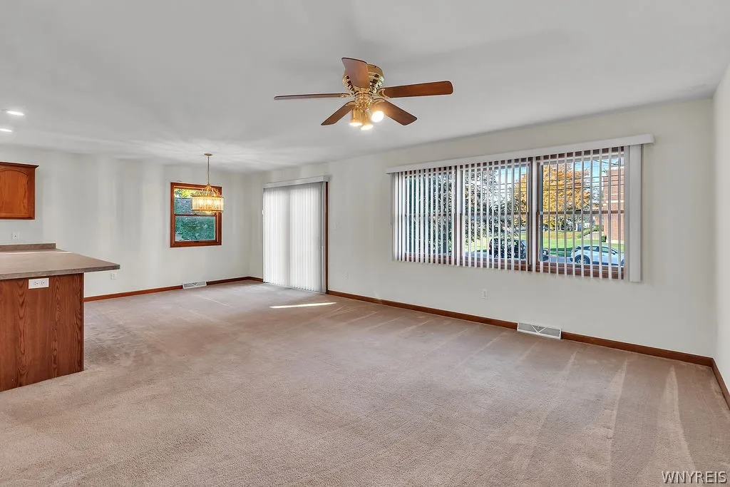 398 University Avenue, Tonawanda, New York 14223, Tonawanda, New York 14223, 2 Bedroom Bedrooms, 5 Room Rooms,1 BathroomBathrooms,Residential,For Sale,398 University Avenue, Tonawanda, New York 14223,0,B1723692