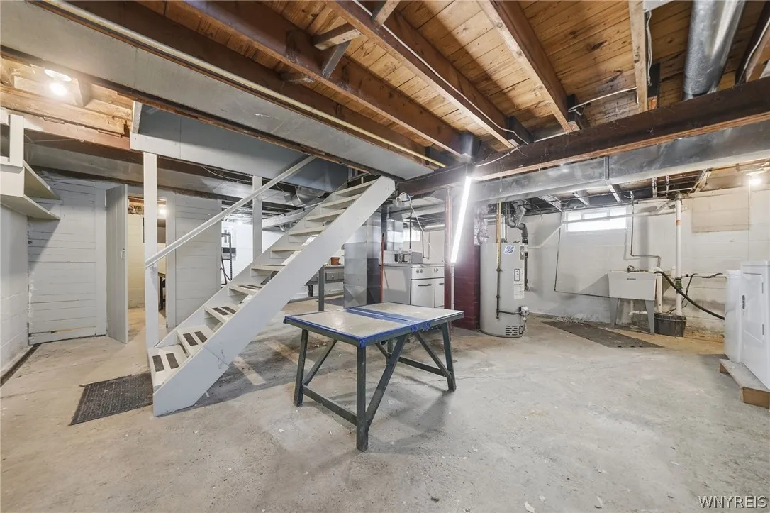 3600 Transit Road, Orchard Park, New York 14127, Orchard Park, New York 14127, 3 Bedroom Bedrooms, 8 Room Rooms,1 BathroomBathrooms,Residential Lease,For Rent,3600 Transit Road, Orchard Park, New York 14127,0,B1724606
