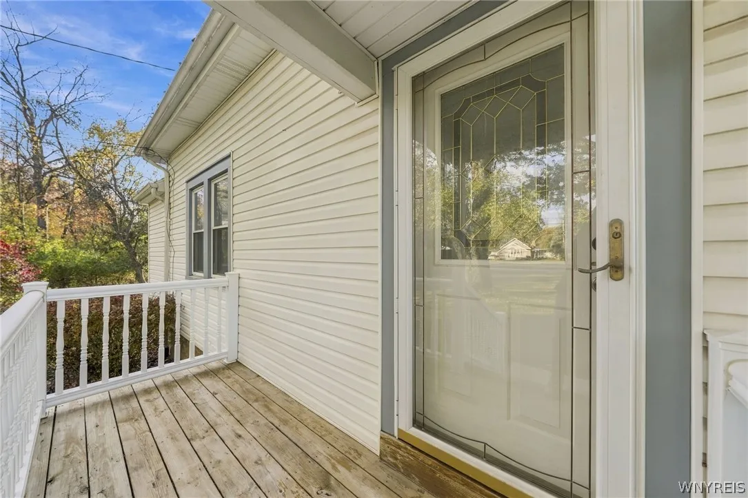3600 Transit Road, Orchard Park, New York 14127, Orchard Park, New York 14127, 3 Bedroom Bedrooms, 8 Room Rooms,1 BathroomBathrooms,Residential Lease,For Rent,3600 Transit Road, Orchard Park, New York 14127,0,B1724606