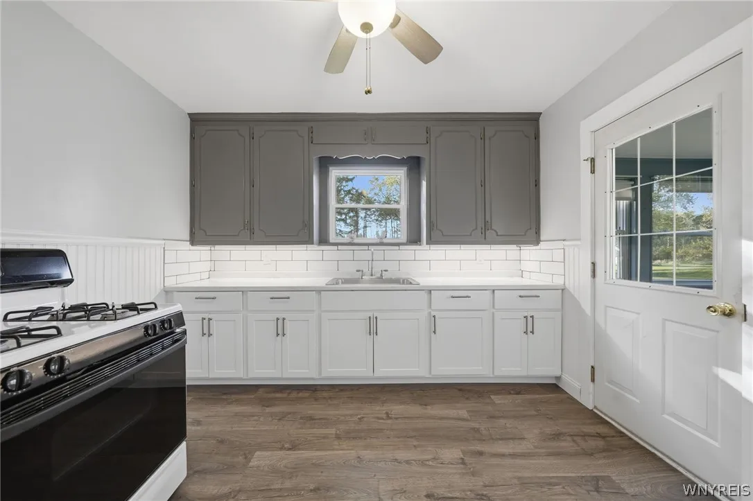 3600 Transit Road, Orchard Park, New York 14127, Orchard Park, New York 14127, 3 Bedroom Bedrooms, 8 Room Rooms,1 BathroomBathrooms,Residential Lease,For Rent,3600 Transit Road, Orchard Park, New York 14127,0,B1724606
