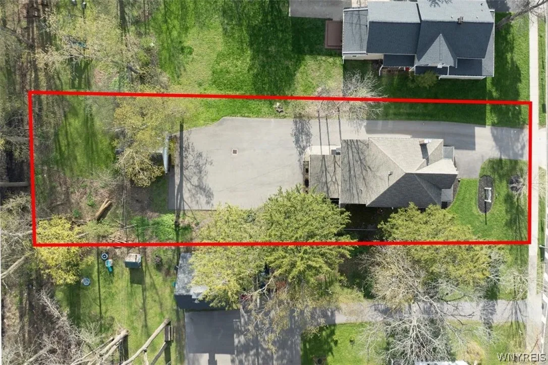 305 Main Street, Aurora, New York 14052, Aurora, New York 14052, ,Commercial Sale,For Sale,305 Main Street, Aurora, New York 14052,0,B1724580