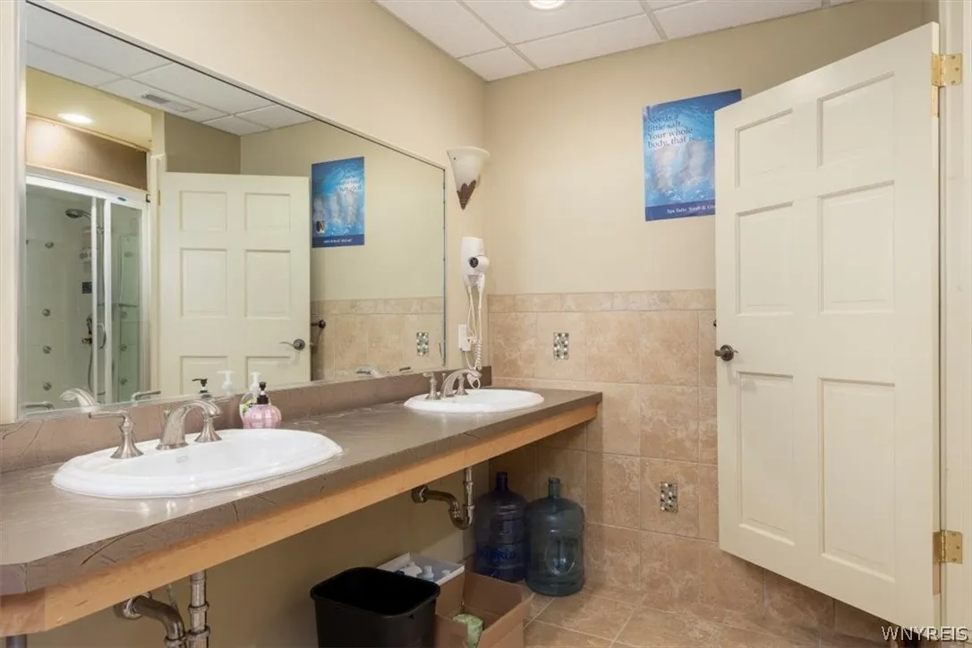 305 Main Street, Aurora, New York 14052, Aurora, New York 14052, ,Commercial Sale,For Sale,305 Main Street, Aurora, New York 14052,0,B1724580