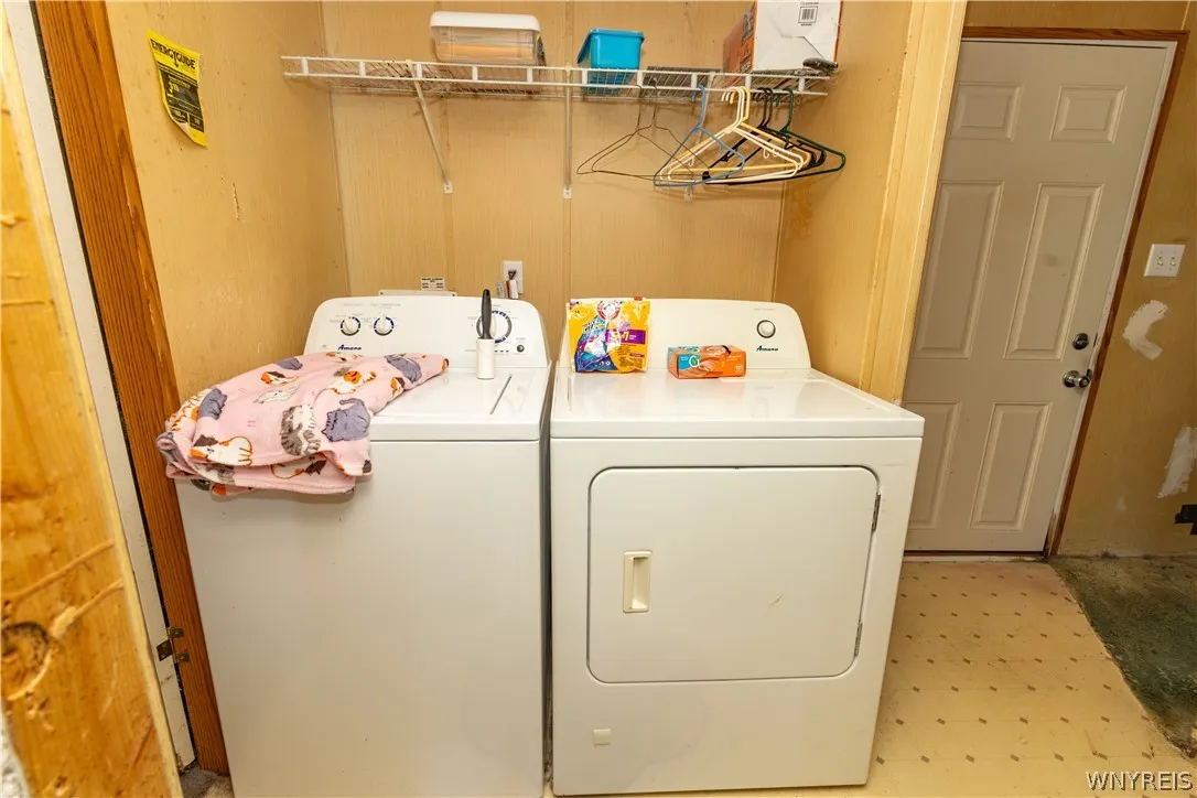 7898 Boston State Road 23, Hamburg, New York 14075, Hamburg, New York 14075, 2 Bedroom Bedrooms, 5 Room Rooms,1 BathroomBathrooms,Residential,For Sale,7898 Boston State Road 23, Hamburg, New York 14075,0,B1724122