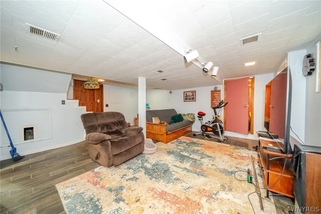 172 Downing Street, Buffalo, New York 14220, Buffalo, New York 14220, 3 Bedroom Bedrooms, 8 Room Rooms,1 BathroomBathrooms,Residential,For Sale,172 Downing Street, Buffalo, New York 14220,0,B1724637