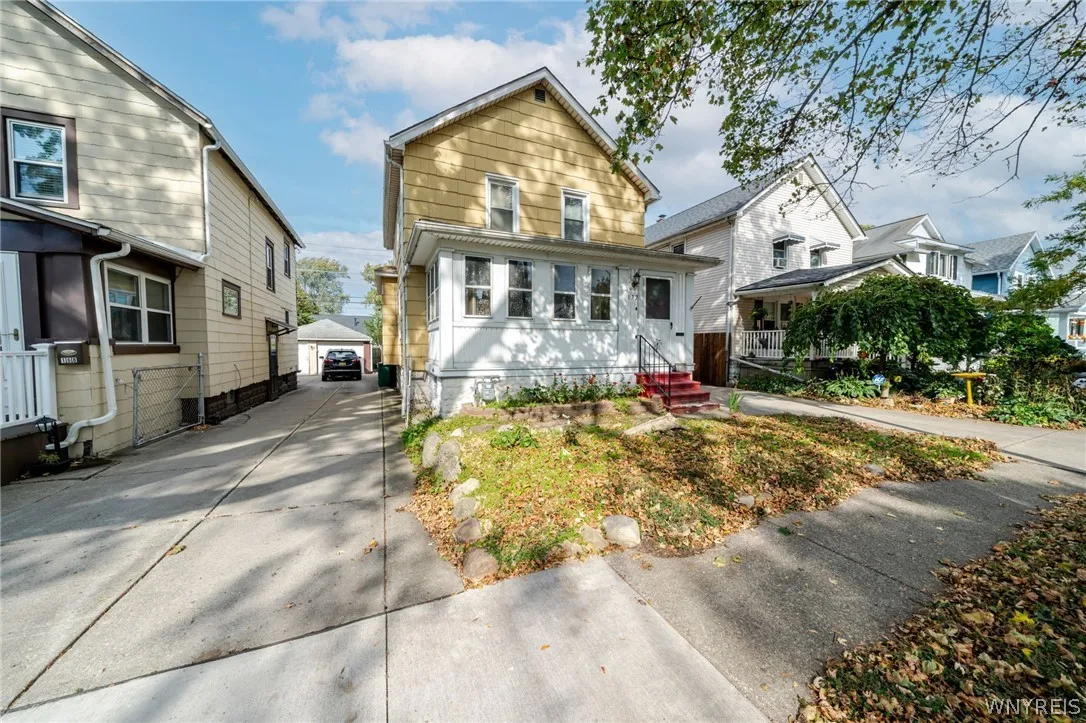 172 Downing Street, Buffalo, New York 14220, Buffalo, New York 14220, 3 Bedroom Bedrooms, 8 Room Rooms,1 BathroomBathrooms,Residential,For Sale,172 Downing Street, Buffalo, New York 14220,0,B1724637