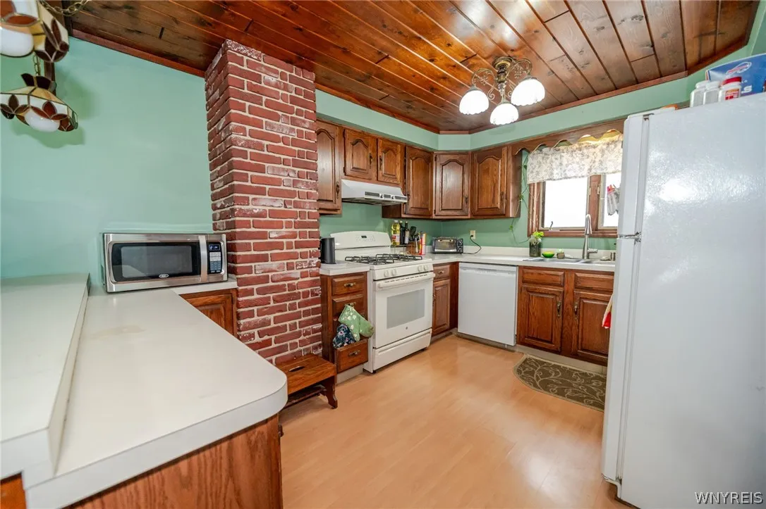 172 Downing Street, Buffalo, New York 14220, Buffalo, New York 14220, 3 Bedroom Bedrooms, 8 Room Rooms,1 BathroomBathrooms,Residential,For Sale,172 Downing Street, Buffalo, New York 14220,0,B1724637