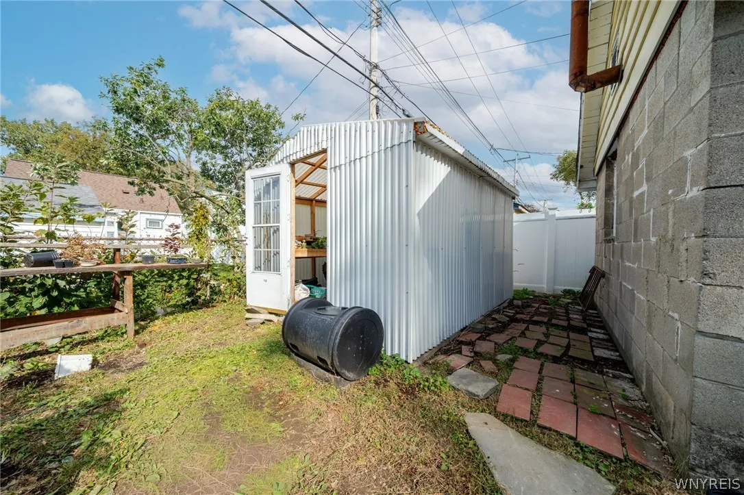 172 Downing Street, Buffalo, New York 14220, Buffalo, New York 14220, 3 Bedroom Bedrooms, 8 Room Rooms,1 BathroomBathrooms,Residential,For Sale,172 Downing Street, Buffalo, New York 14220,0,B1724637