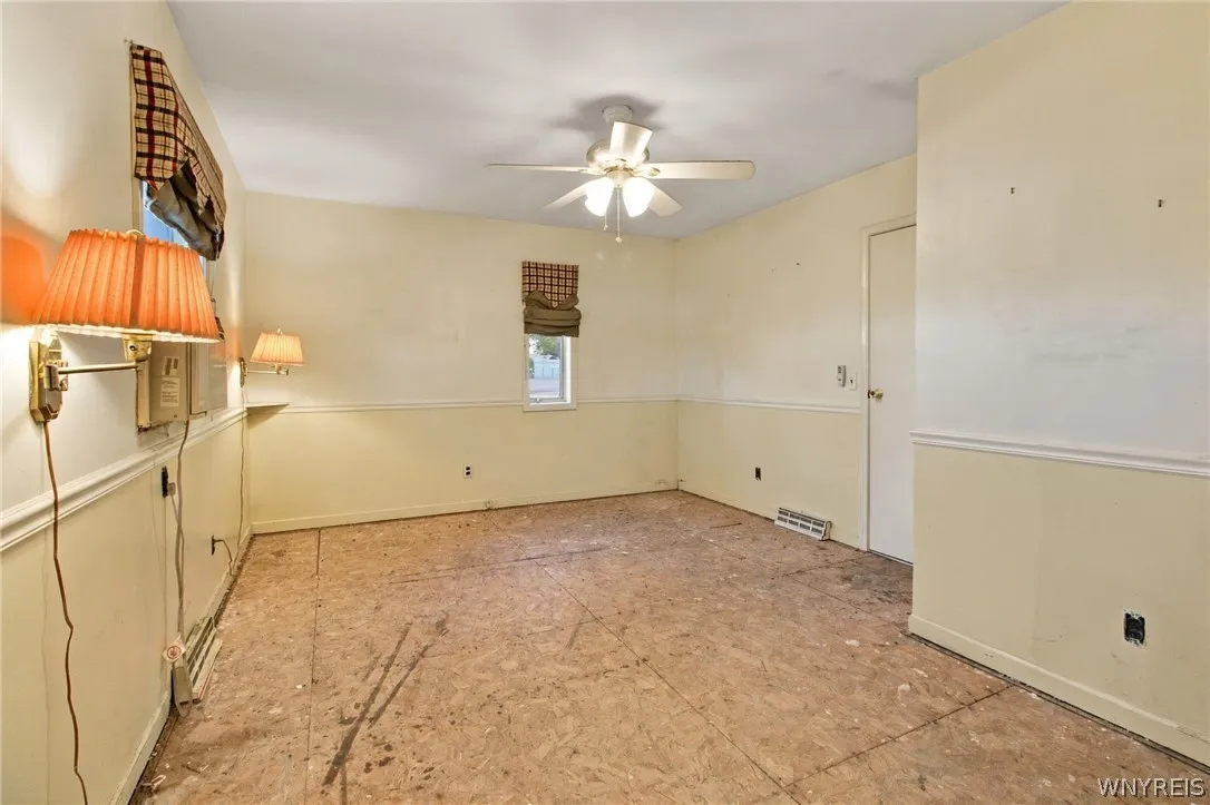 4920 Academy Street, Clarence, New York 14031, Clarence, New York 14031, 6 Room Rooms,Commercial Sale,For Sale,4920 Academy Street, Clarence, New York 14031,0,B1724169
