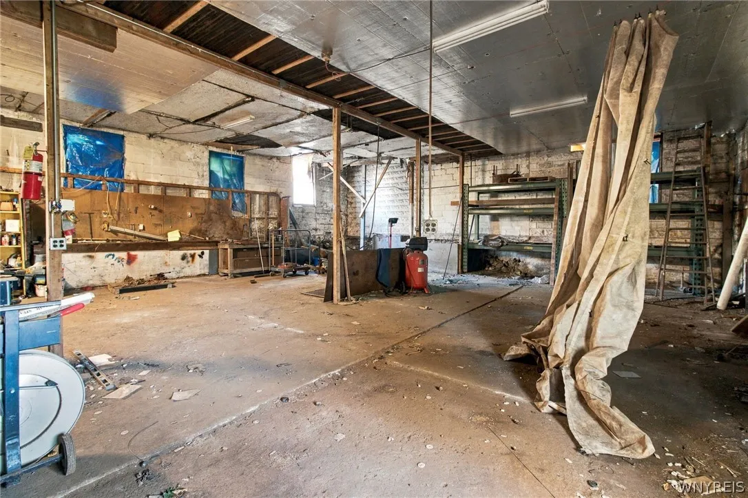 4920 Academy Street, Clarence, New York 14031, Clarence, New York 14031, 6 Room Rooms,Commercial Sale,For Sale,4920 Academy Street, Clarence, New York 14031,0,B1724169