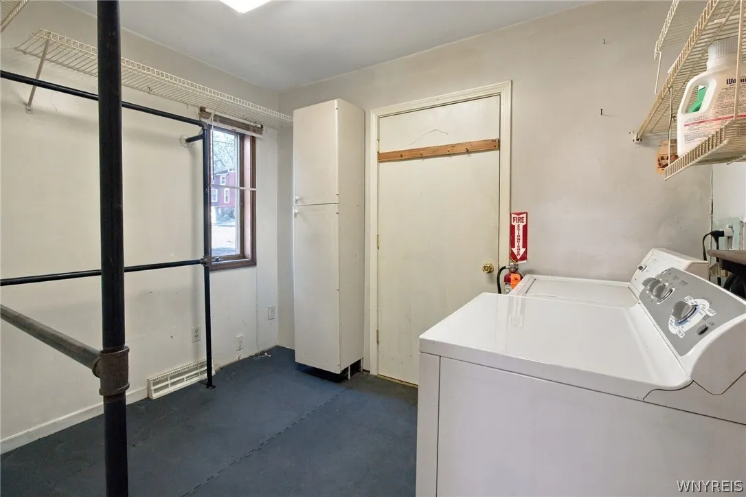 4920 Academy Street, Clarence, New York 14031, Clarence, New York 14031, 6 Room Rooms,Commercial Sale,For Sale,4920 Academy Street, Clarence, New York 14031,0,B1724169