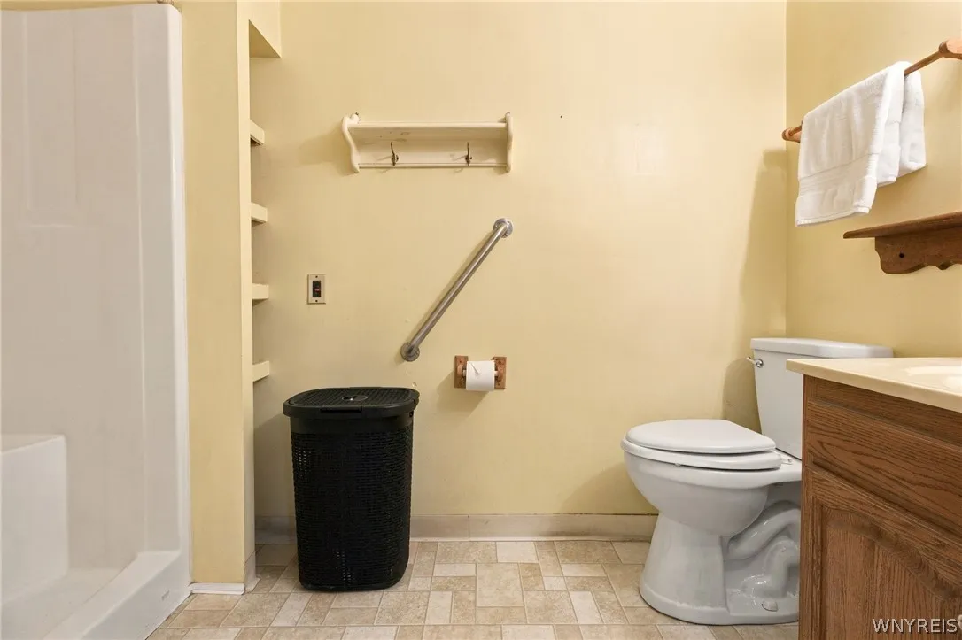 4920 Academy Street, Clarence, New York 14031, Clarence, New York 14031, 3 Bedroom Bedrooms, 6 Room Rooms,1 BathroomBathrooms,Residential,For Sale,4920 Academy Street, Clarence, New York 14031,0,B1724604