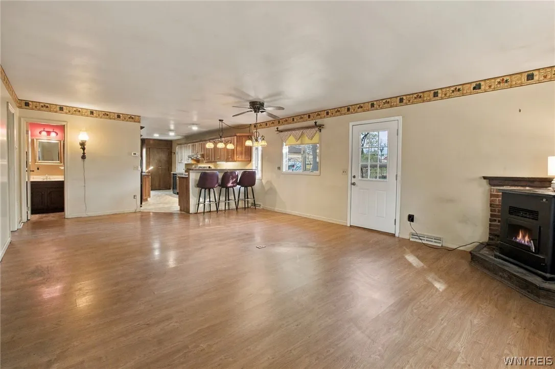 4920 Academy Street, Clarence, New York 14031, Clarence, New York 14031, 3 Bedroom Bedrooms, 6 Room Rooms,1 BathroomBathrooms,Residential,For Sale,4920 Academy Street, Clarence, New York 14031,0,B1724604