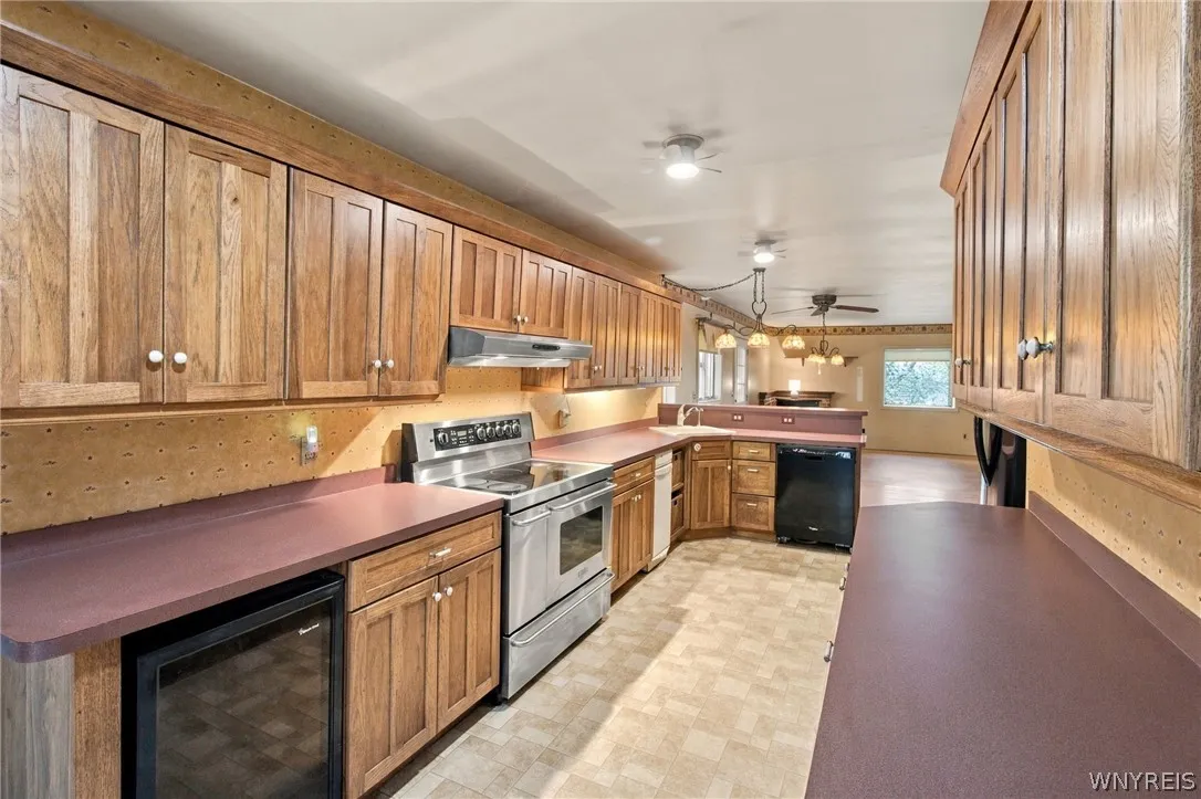 4920 Academy Street, Clarence, New York 14031, Clarence, New York 14031, 3 Bedroom Bedrooms, 6 Room Rooms,1 BathroomBathrooms,Residential,For Sale,4920 Academy Street, Clarence, New York 14031,0,B1724604