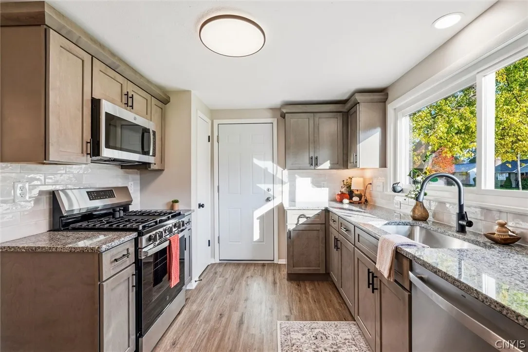404 Fern Road, Geddes, New York 13219, Geddes, New York 13219, 3 Bedroom Bedrooms, 9 Room Rooms,2 BathroomBathrooms,Residential,For Sale,404 Fern Road, Geddes, New York 13219,0,S1724334