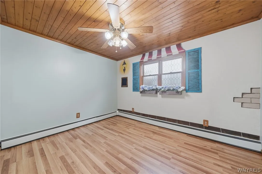 18 Wall Street, Tonawanda, New York 14150, Tonawanda, New York 14150, 3 Bedroom Bedrooms, 9 Room Rooms,2 BathroomBathrooms,Residential,For Sale,18 Wall Street, Tonawanda, New York 14150,0,B1724012