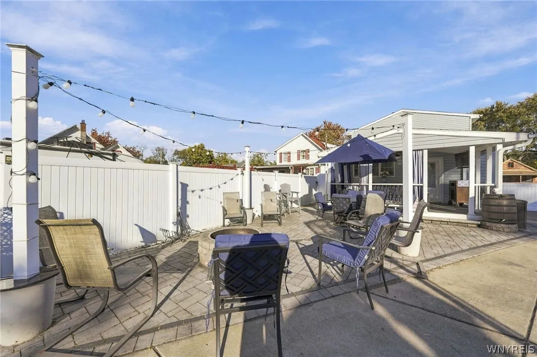 18 Wall Street, Tonawanda, New York 14150, Tonawanda, New York 14150, 3 Bedroom Bedrooms, 9 Room Rooms,2 BathroomBathrooms,Residential,For Sale,18 Wall Street, Tonawanda, New York 14150,0,B1724012