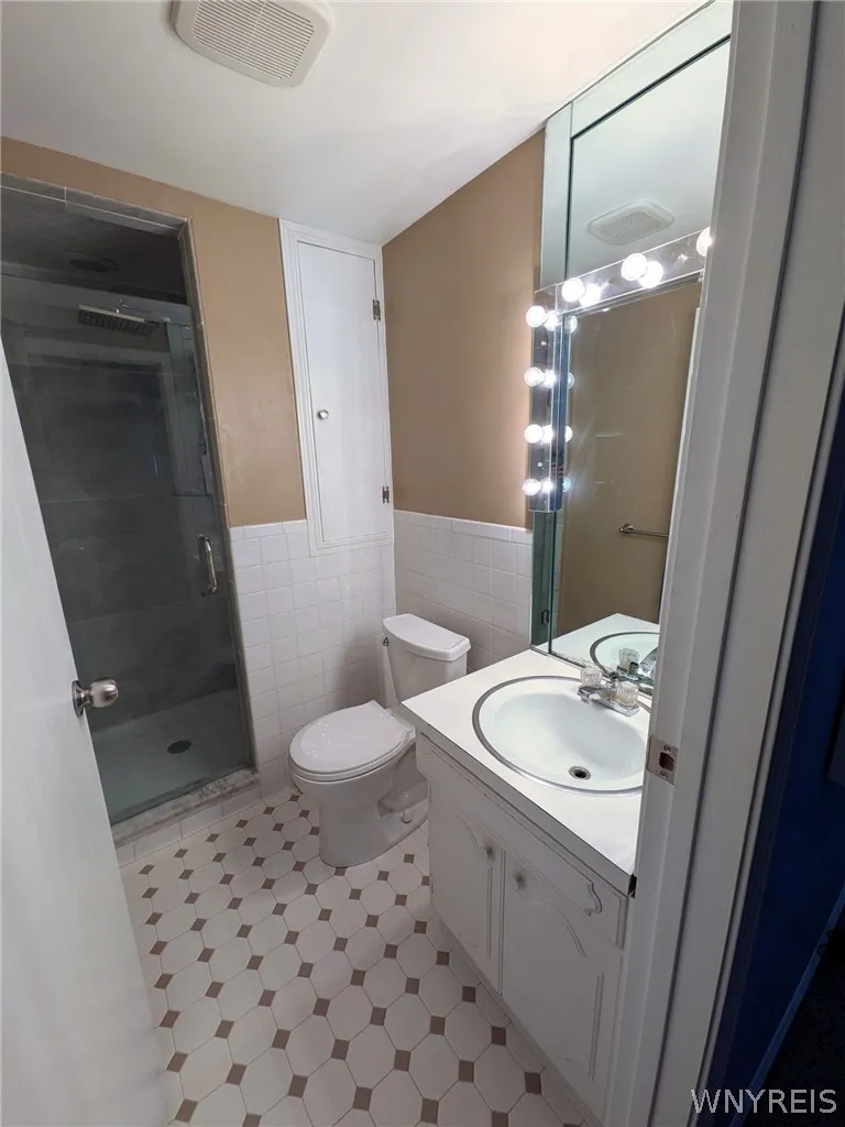 71 Georgian Lane 5, Amherst, New York 14221, Amherst, New York 14221, 2 Bedroom Bedrooms, 5 Room Rooms,2 BathroomBathrooms,Residential,For Sale,71 Georgian Lane 5, Amherst, New York 14221,0,B1724622