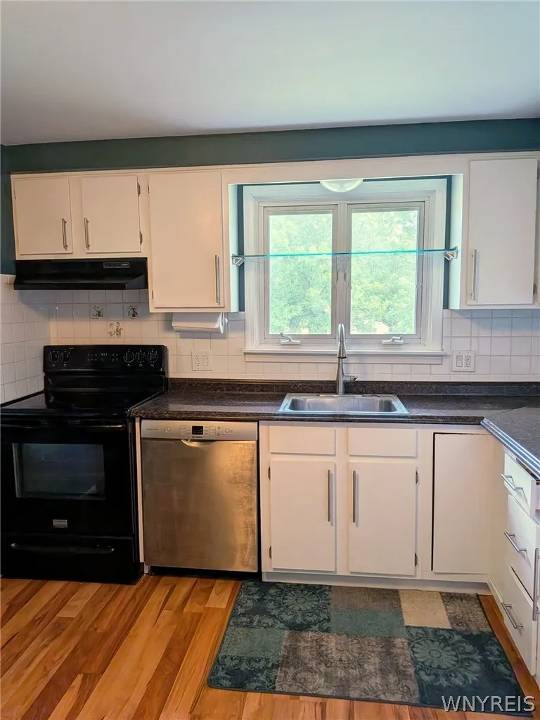 71 Georgian Lane 5, Amherst, New York 14221, Amherst, New York 14221, 2 Bedroom Bedrooms, 5 Room Rooms,2 BathroomBathrooms,Residential,For Sale,71 Georgian Lane 5, Amherst, New York 14221,0,B1724622