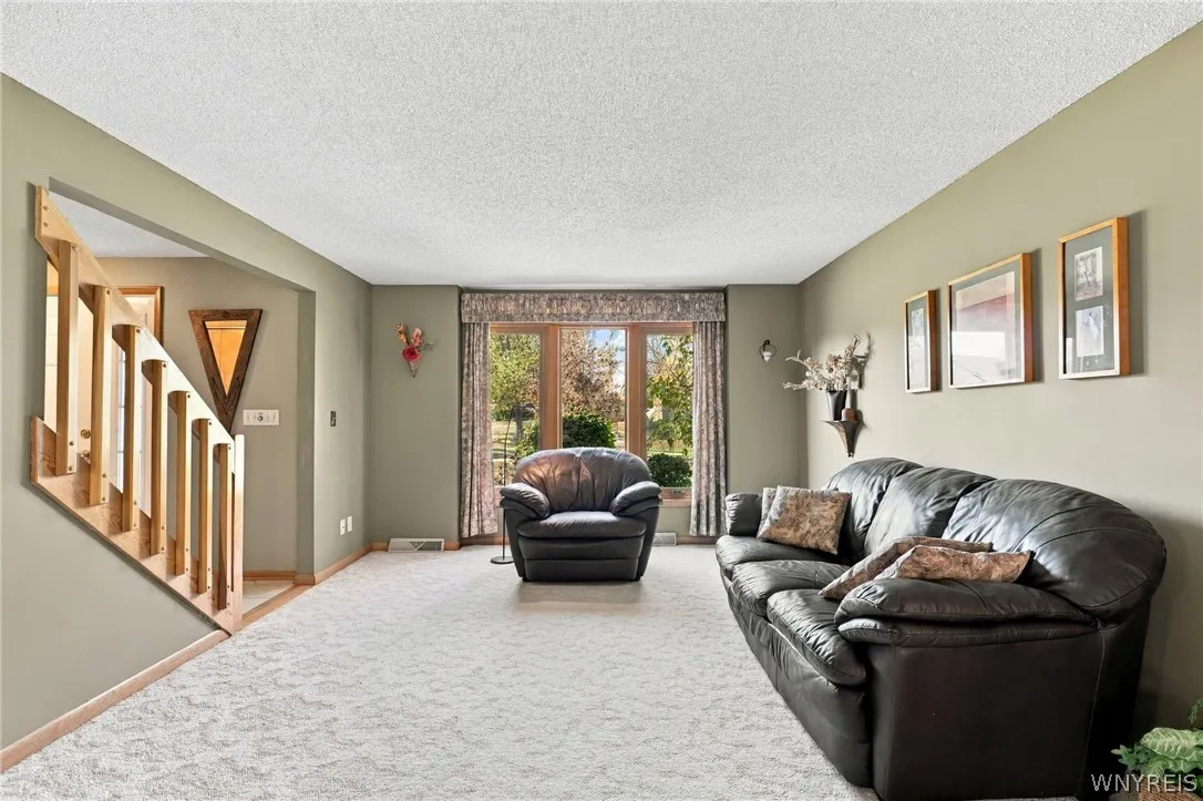 4566 Copperfield Drive, Hamburg, New York 14075, Hamburg, New York 14075, 4 Bedroom Bedrooms, 9 Room Rooms,2 BathroomBathrooms,Residential,For Sale,4566 Copperfield Drive, Hamburg, New York 14075,0,B1724455